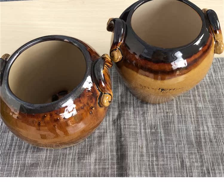 Bình gốm phong cách châu Âu lọ hoa cũ kiểu cổ kính Giải phóng mặt bằng đặc biệt xử lý kiểu xi lanh retro màu nâu - Vase / Bồn hoa & Kệ lọ cắm hoa hồng