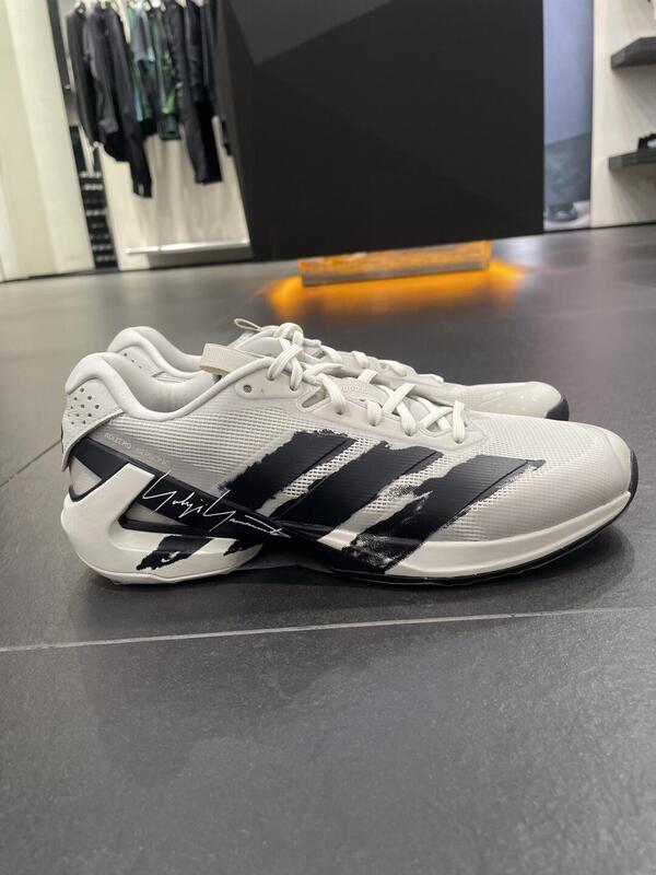 Classic In-Stock Us Open Adidas Y-3 Yohji Yamamoto Collaboration Tennis Shoes for Men and Women Ubersonic 5 B13 Classic In-Stock Us Open Adidas Y-3 Yohji Yamamoto Collaboration Tennis Shoes for Men and Women Ubersonic 5 B13