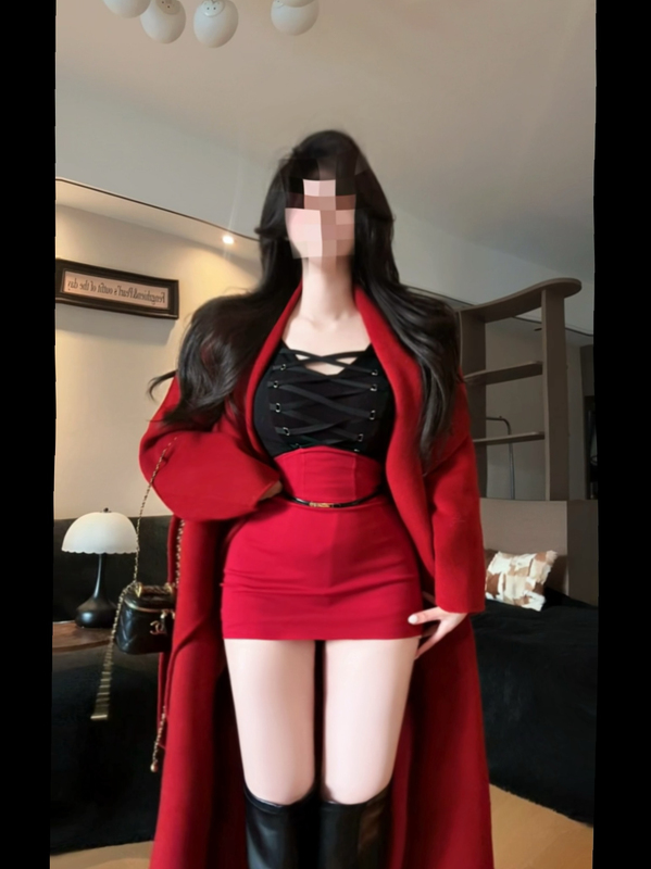 Feng Zhi'En 【Paris Night Song】Strappy Slimming Top & Waist-Cinching Red Bodycon Skirt Sexy Outfit for Mature Women