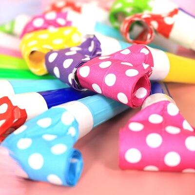 Children blowing rolls blowing dragon whistle kindergarten cartoon cute whistle creative birthday party photo play props