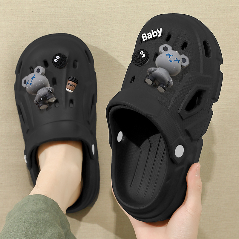 Men's Clogs for Summer 2026, New Style for Outdoor Wear, Beach Sandals with Thick Soles, Non-Slip, Odor-Resistant, Closed-Toe Half-Sandals for Men Men's Clogs for Summer 2026, New Style for Outdoor Wear, Beach Sandals with Thick Soles, Non-Slip, Odor-Resistant, Closed-Toe Half-Sandals for Men
