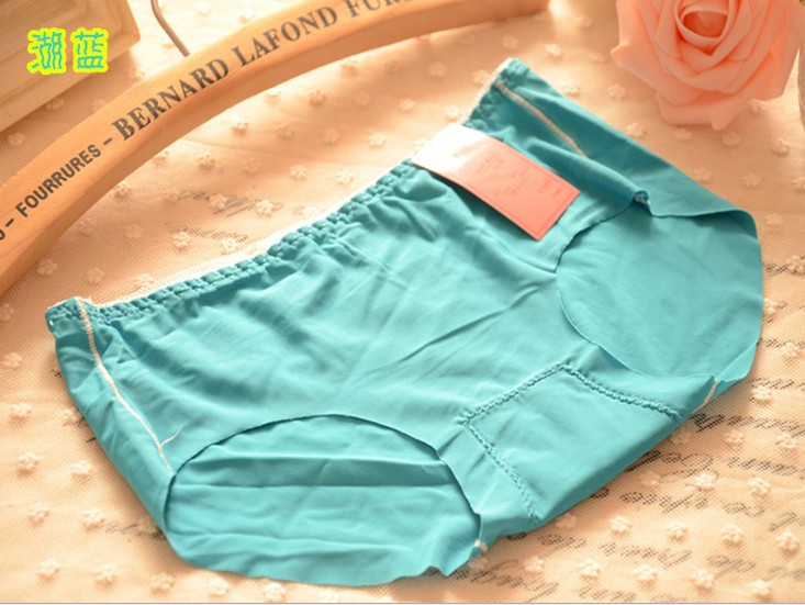 Slip jeunesse sexy en soie Ice - Ref 653671 Image 12