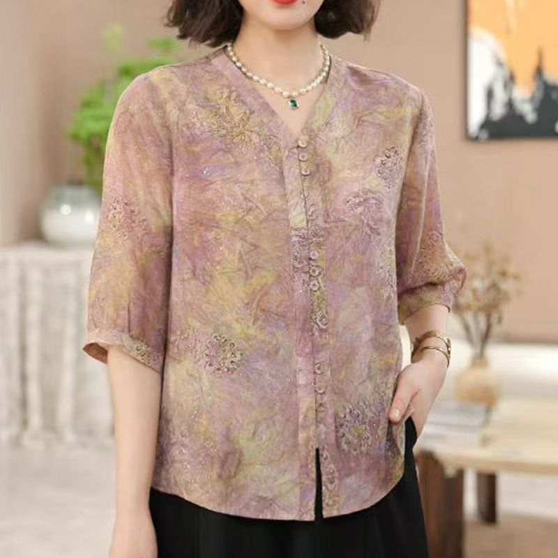 Summer New Elegant Mother's Wear Three-Quarter Sleeve V Neck White Shirt Middle-Aged and Elderly Women's Loose Slimming Look Shirt Top