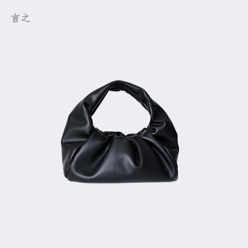Niche High-End New Genuine Leather Clutch Bag, Underarm Bag, Cloud Bag, Pleated Bag, Cowhide Shoulder Handbag