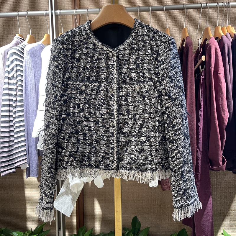 2026 Autumn Casual Fashion Tweed Fringed Round Collar Versatile Short Jacket for Women Autumn/Winter Textured Jacket