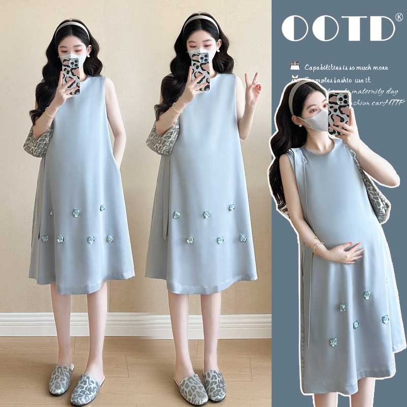 2025 New Summer Korean Style Fashionable Satin Super Draped Age-Reducing Slimming Look Dress