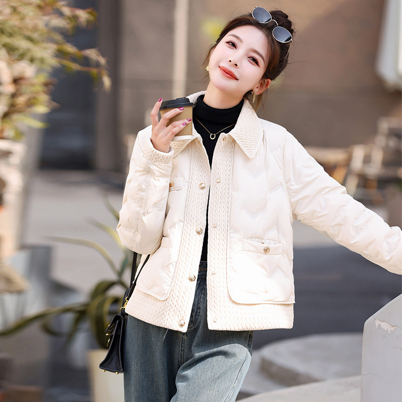 宝藏小香风轻薄羽绒服，冬季时尚必备| 小香风轻薄羽绒服女冬季2025年 