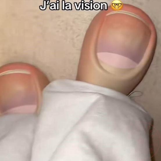 Personalized and Creative Spoof Realistic Big-Foot soft sole Toe Slippers for Home Use, Quirky Home Cotton Slippers for Men and Women