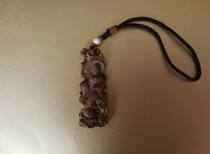 Sandalwood pendants Guanyin free pendants to ensure peace wood carving Buddha statues handlebars car pendants car pendants