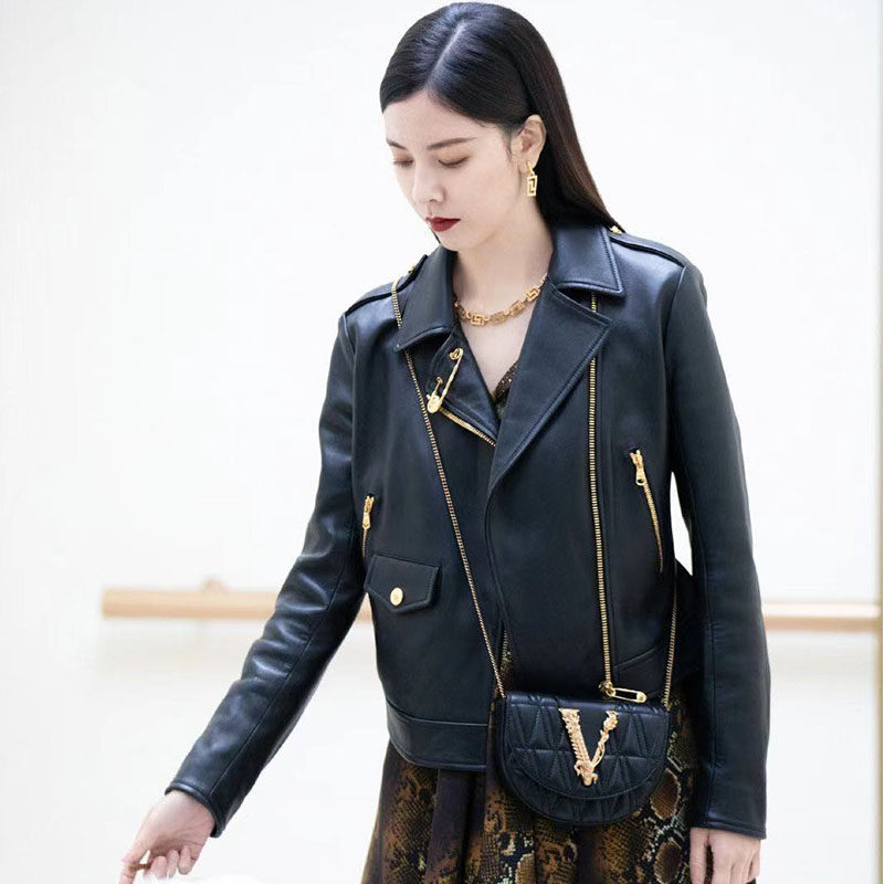 Song Yan Fei stars with the same paragraph 2022 Chunqiu Haining Leather Leather Clothing Lady Short sheep Skin Machine Car Jacket Jacket