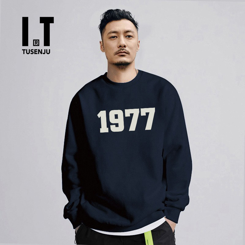 Hong Kong Trendy Brand Crewneck Sweatshirt for Men 2025 New American Style Trendy Brand 1977 Couple's Outfit Loose Fit Fleece Heavyweight Top Hong Kong Trendy Brand Crewneck Sweatshirt for Men 2025 New American Style Trendy Brand 1977 Couple's Outfit Loose Fit Fleece Heavyweight Top