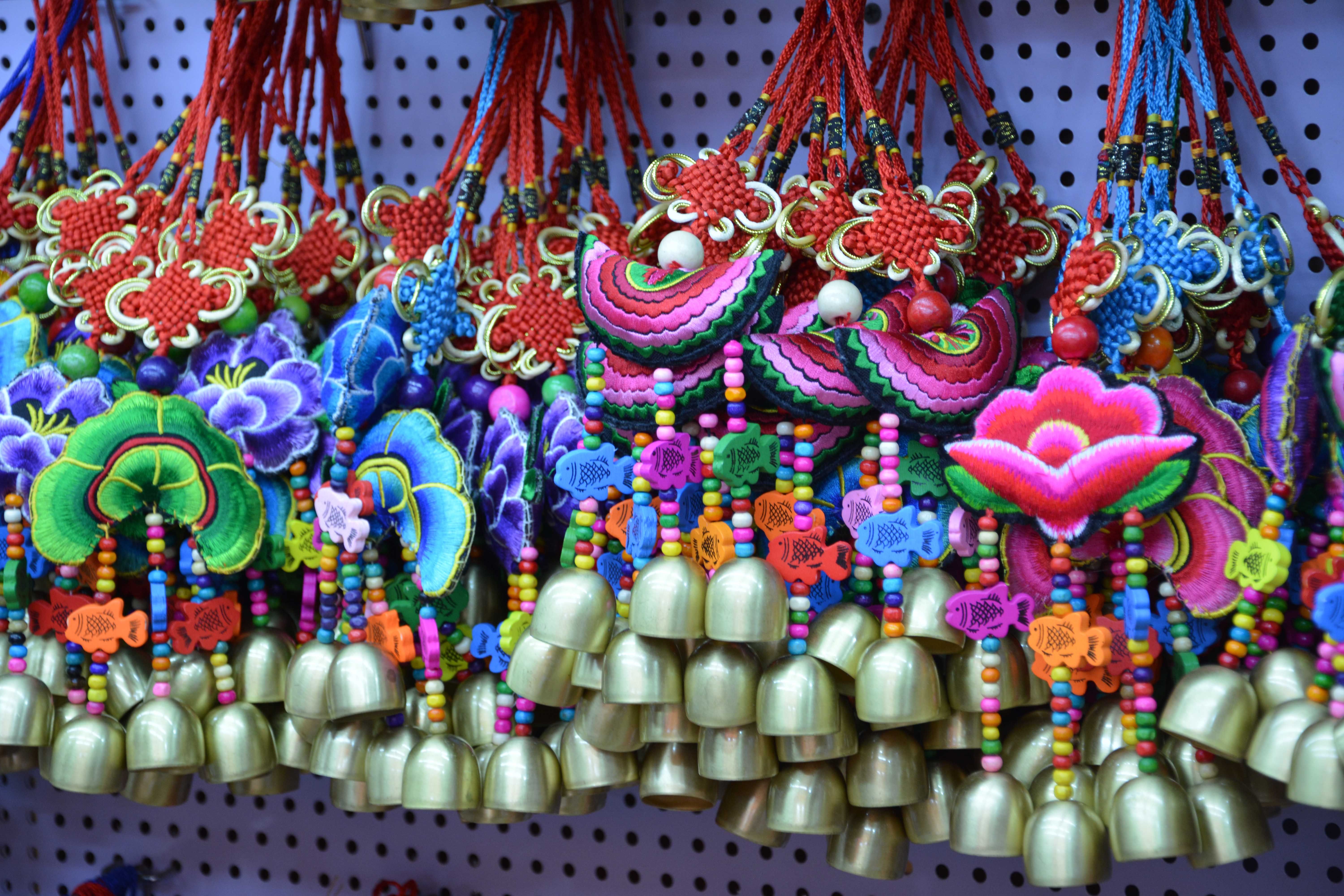 Yunnan ethnic wind copper wind bell car pendant Safe wind bell pendant Travel wish small gift