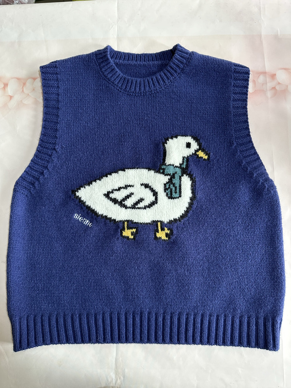 Fun Cartoon Duck Embroidered Round Neck Knitwear Autumn and Winter Lazy Cute Loose Long-Sleeved Sweater 2024