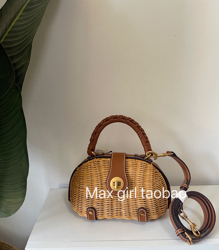 Maxgirl Z2026 Spring and Summer New Style French Retro Rattan Holiday Style Elegant Hand-Held Shoulder Crossbody Bag for Women Maxgirl Z2026 Spring and Summer New Style French Retro Rattan Holiday Style Elegant Hand-Held Shoulder Crossbody Bag for Women