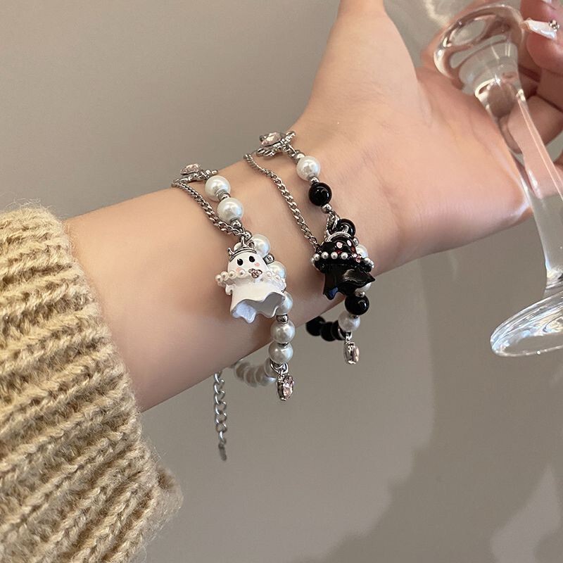Black and White Ghost Bracelet Cartoon Female Best Friend Accessory Cool Niche High-End Sweet Cool Spicy Girl Couple Style Bracelet Black and White Ghost Bracelet Cartoon Female Best Friend Accessory Cool Niche High-End Sweet Cool Spicy Girl Couple Style Bracelet