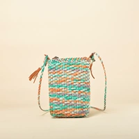 Красочный зеленый