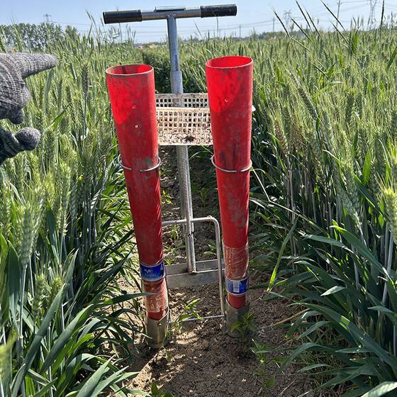 New Model Pepper Transplanting Machine, Vegetable Seedling Planting Machine, Small Agricultural Pepper Seedling Transplanting Tool, Seedling Transplanter