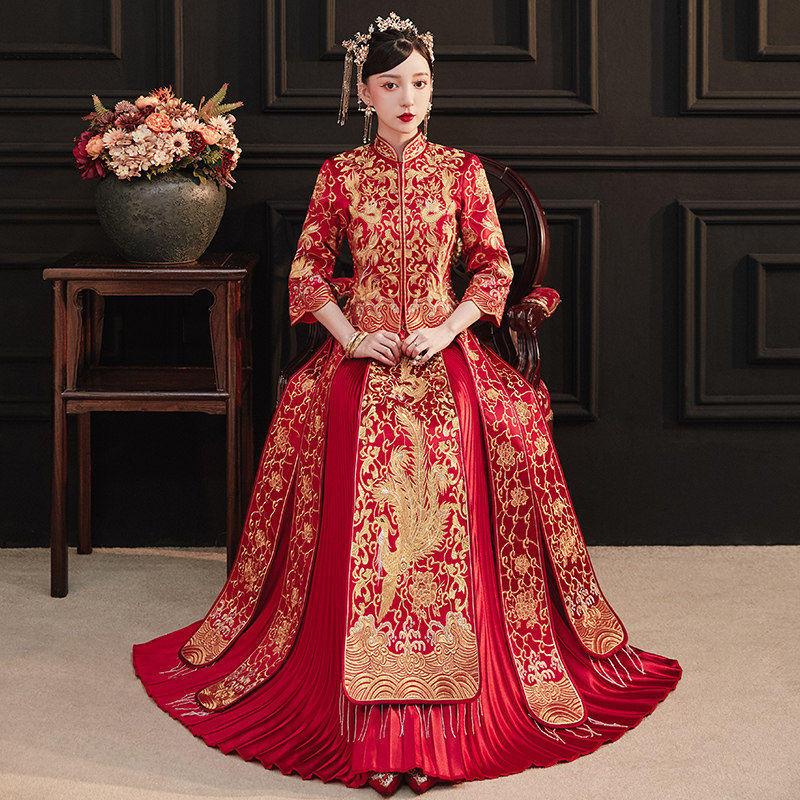 Dragon and Feng hang 2022 new brides Chinese wedding show and wedding dress gown toast with 100 pleats high-end show and clothing