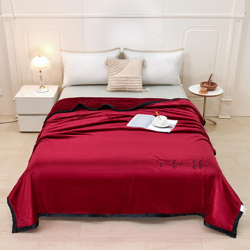 Double-Sided Milk Velvet Blanket, Bed Sheet, Bedroom Blanket, Living Room Leisure Blanket, Coral Velvet Air Conditioning Blanket, Burgundy Solid Color