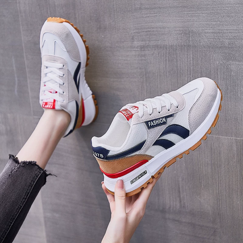 Travel sports shoes for women summer large size shoes 41 to 43 soft sole non-slip casual shoes for pregnant women breathable mesh forrest