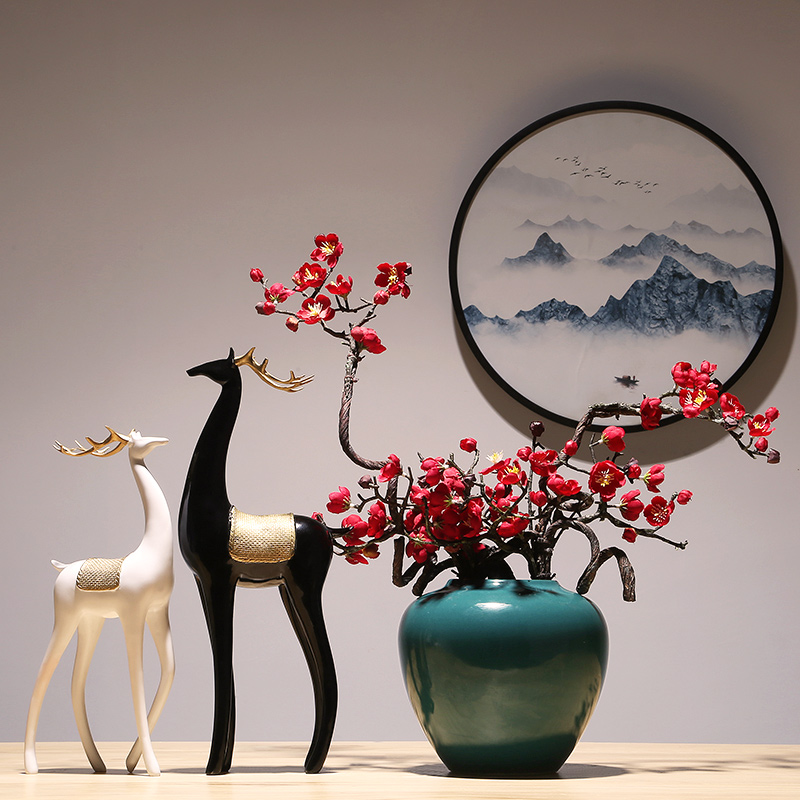 Jingdezhen porcelain vase modern creative porch decoration vase contracted atmosphere of TV bar face decorative vase