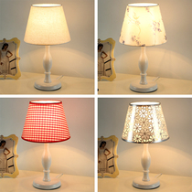  Cute European-style bedroom bedside modern wrought iron paint simple fashion pastoral dimmable creative small table lamp