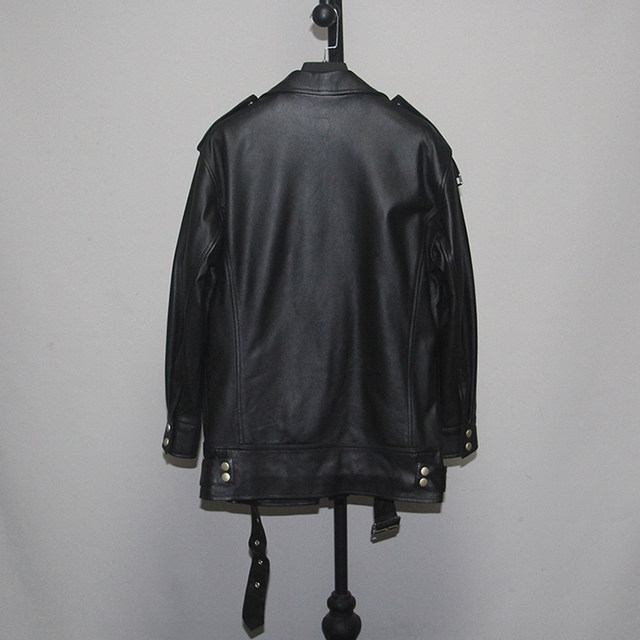 2024 ໃຫມ່ຊັ້ນທໍາອິດ Sheep Leather Jacket Leather Jacket ສໍາລັບແມ່ຍິງ Korean Style Loose Shoulder Fashion Jacket Covers Flesh and Slims Belt View
