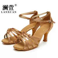 Светлый цвет кожи высотой 7,5 см [пять ремней и четверо детей]