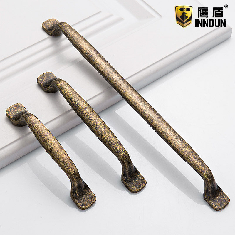 ӥ���ִ���Լ�Ǻ�ɫ������8549