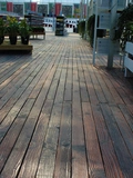 Антикоррозивный деревянный пол на открытом воздухе на балконный терраса