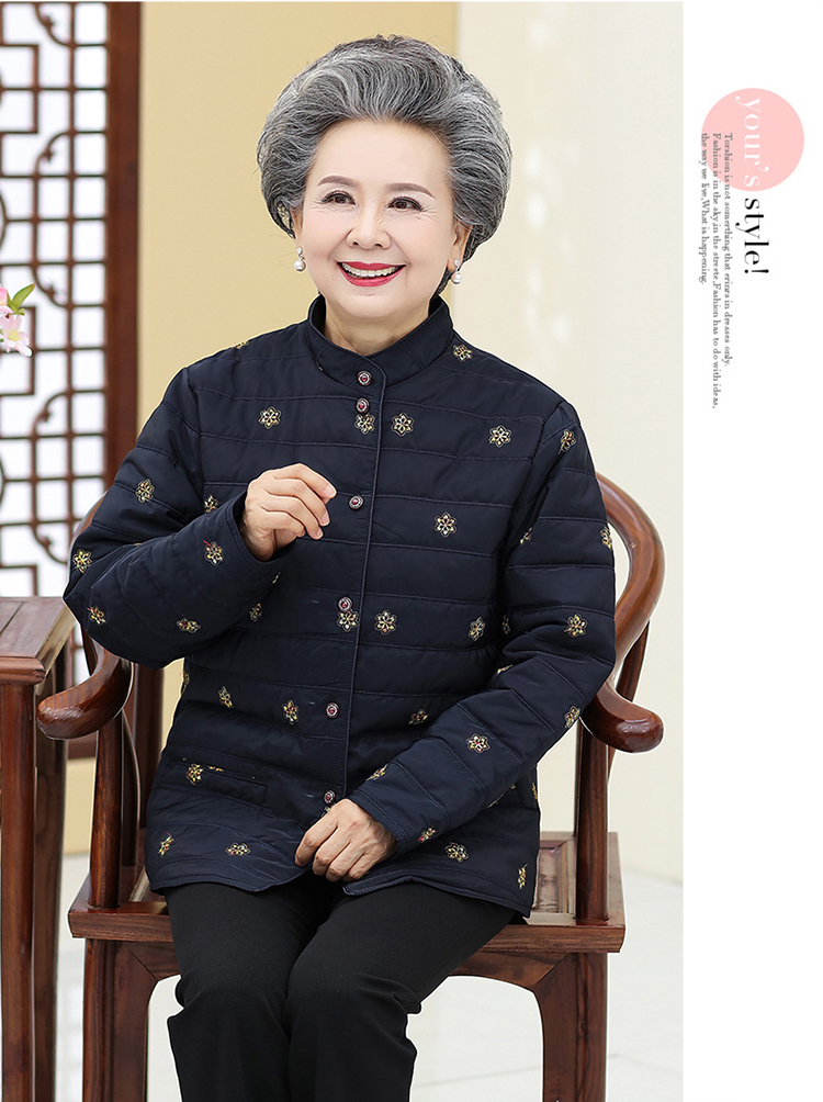 Quần áo mùa thu của phụ nữ trung niên mẹ tải áo mùa thu và mùa đông 60-70-80 tuổi bà xuống áo khoác cotton áo ấm áo khoác phụ nữ lớn tuổi