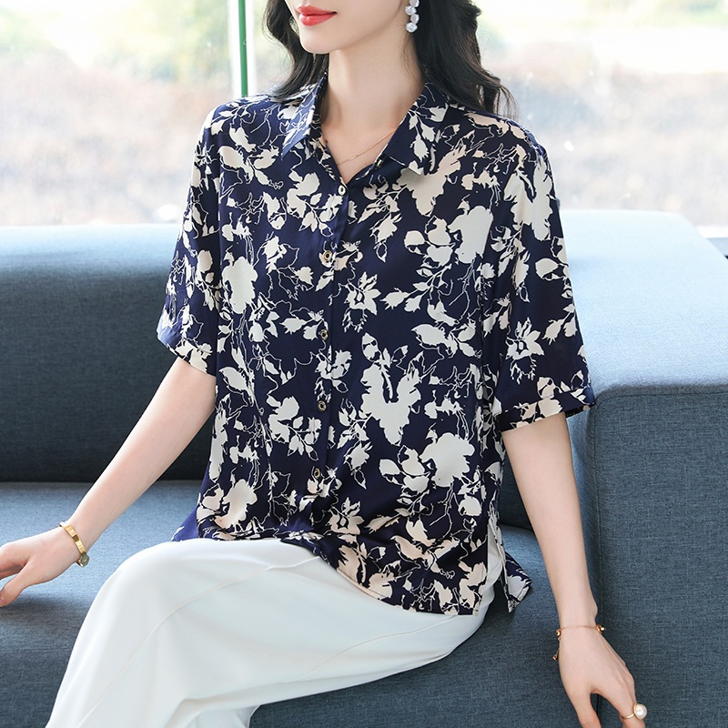 Silk Shirt Women's Summer New Silk Middle-Aged and Elderly Women's Hem Slit Shirt Mulberry Silk Short-Sleeved Top
