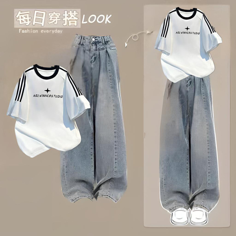 Junior High School Students' Korean-Style Sweet and Cool Short-Sleeved T-Shirts for Female Students Are Paired with a Complete Set of Summer Outfits and Jeans Suits Junior High School Students' Korean-Style Sweet and Cool Short-Sleeved T-Shirts for Female Students Are Paired with a Complete Set of Summer Outfits and Jeans Suits