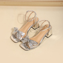 Sandals womens summer mid-heel rhinestone bow word with square head thick heel net red super fire fairy wind French womens shoes