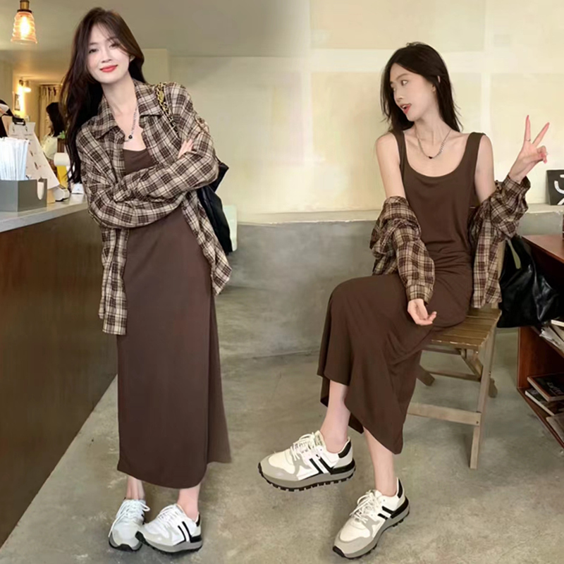 Korean-Style High-End Back-Slit Slip Dress, Early Autumn Light Mature Style, Inner Wear Tank Top Long Dress, Solid Color for Commuting in Spring and Summer