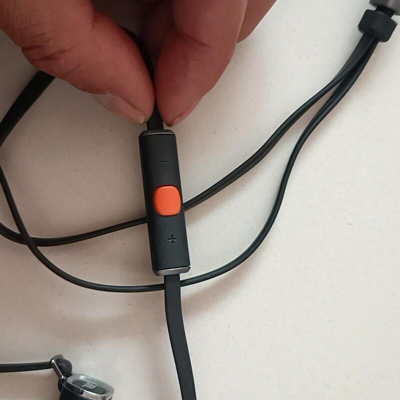 Negotiable Price for Jbl J33 Stereo In-Ear Headphones, Fully Functional