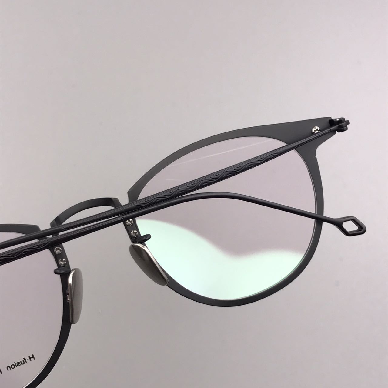 Montures de lunettes en Titane pur - Ref 3139222 Image 32
