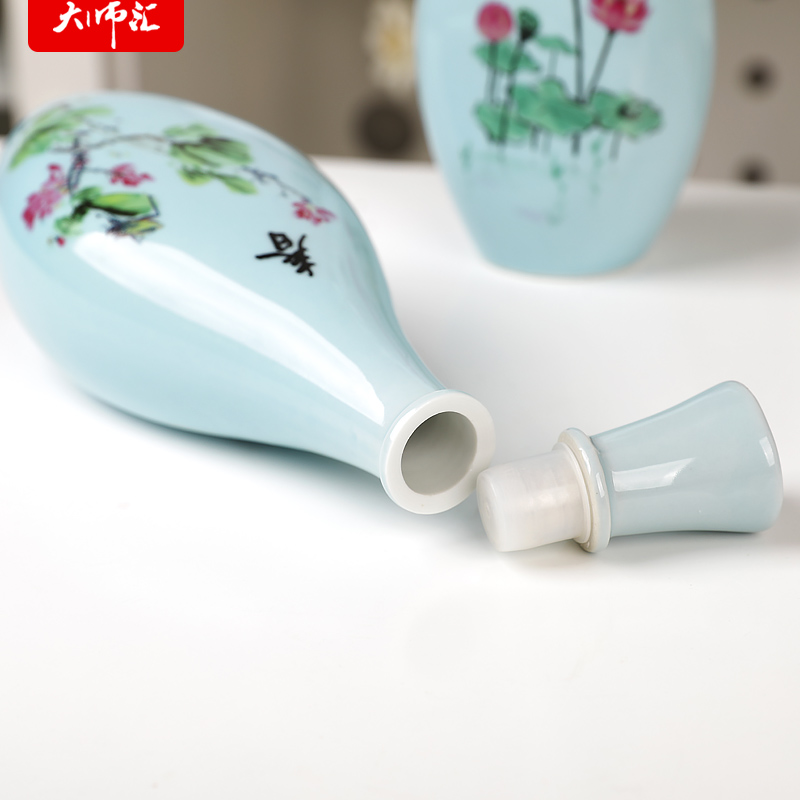 Jingdezhen ceramic small bottle of liquor pot with storing wine gift box 1 kg sealed bottle decorative empty bottles
