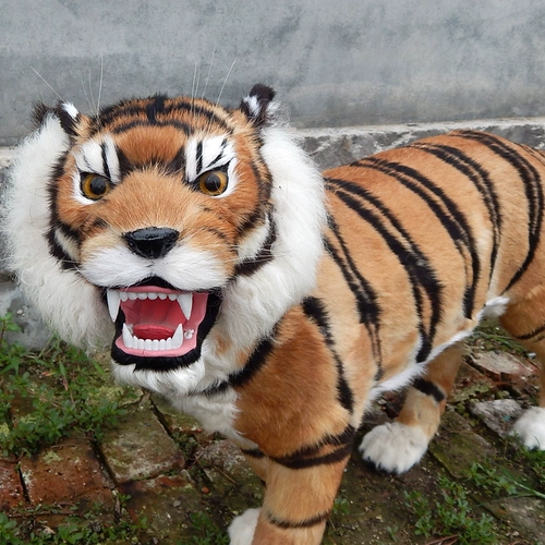 Имитация большого тигра, имитация меха, плюшевые животные, подарочные украшения, реквизит для тигра, украшения для кино и телевидения, реквизит