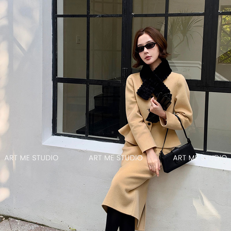 Artme Hepburn 100% Sheep Wool Ruffle Hem Korean Style Elegant Autumn and Winter Two-Color Waist-Cinching Set W26113 Artme Hepburn 100% Sheep Wool Ruffle Hem Korean Style Elegant Autumn and Winter Two-Color Waist-Cinching Set W26113