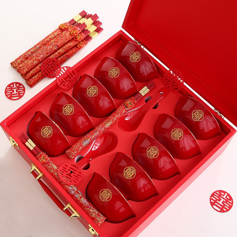 Wedding Bowl Set with Chopsticks and Spoon, Chinese-Style Wedding Dowry Sweet Soup Ceramic Bowl, Red, Gift Box for Newlyweds and Best Friends