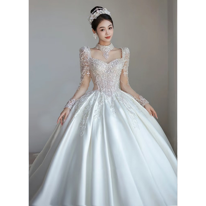 French Satin Main Wedding Dress for the Bride 2026 New Style Long-Sleeved Vintage High-Quality Texture Runaway Princess Train Wedding Dress