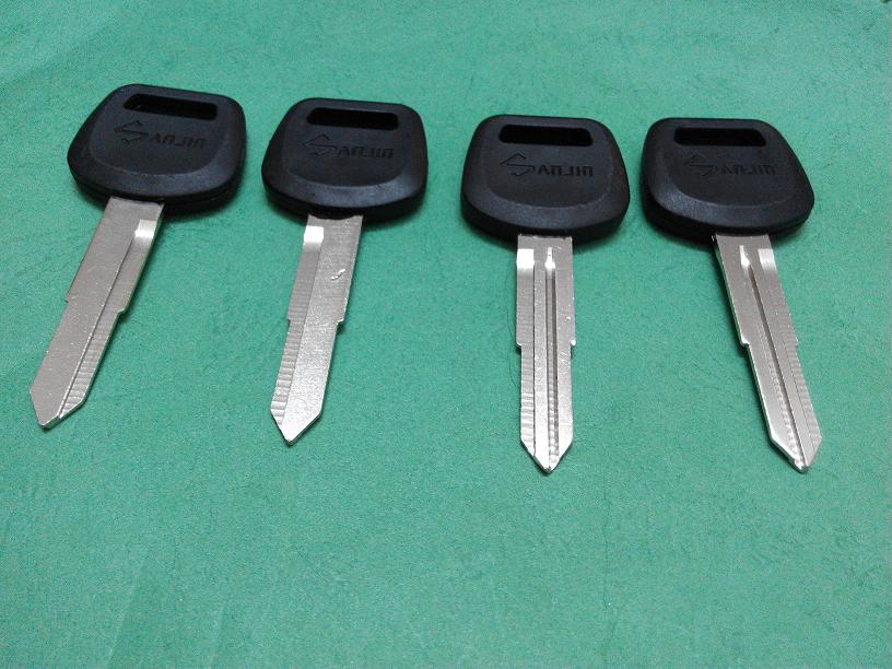 Glue handle car key blank on both sides open tooth lock spoon mold blank son-Taobao