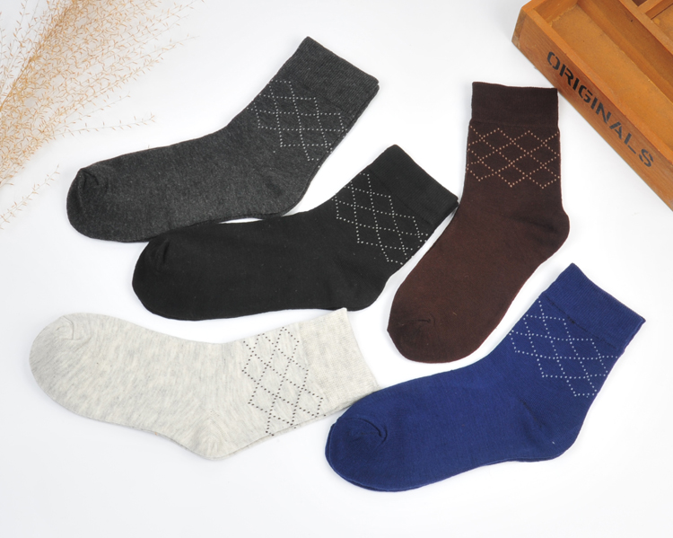 Vớ đen vớ nam xu hướng cotton Hàn Quốc kinh doanh vớ nam khử mùi thấm mồ hôi mùa thu đông thể thao vớ cotton nam tất hàn quốc
