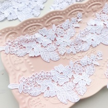 3206 A pack of about 20 white water-soluble stickers