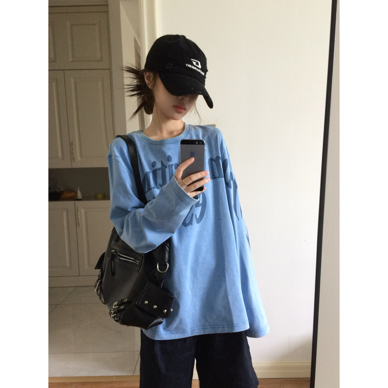 American Retro Letter Print Washed and Distressed Long-Sleeved T-Shirt for Women in Autum, Loose Design Oversize Top