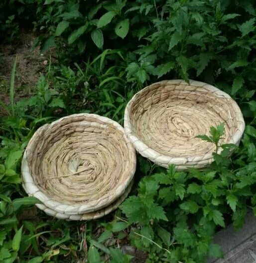 Small pet grass nest rabbit guinea pig guinea pig guinea pig grass nest to keep warm in winter hand-woven rabbit rabbit pig pig grass mat