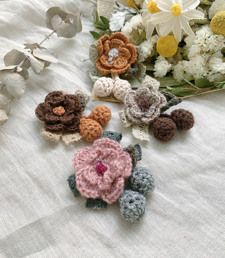 Elegant Simple Style Flower Yarn Women's Brooches display picture 4