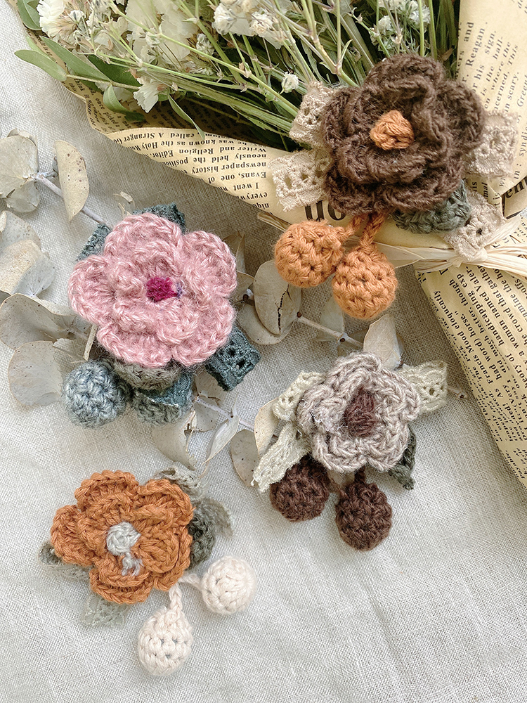 Elegant Simple Style Flower Yarn Women's Brooches display picture 5