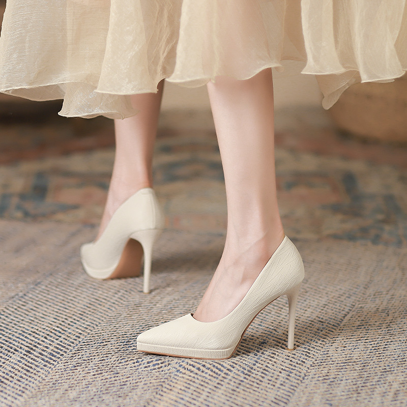2025 New Pointed-Toe Waterproof Platform High Heels for Women, Stiletto Heels, Suitable for Cheongsam, Runway Shows, Comfortable for Feet, Black Professional Work Shoes